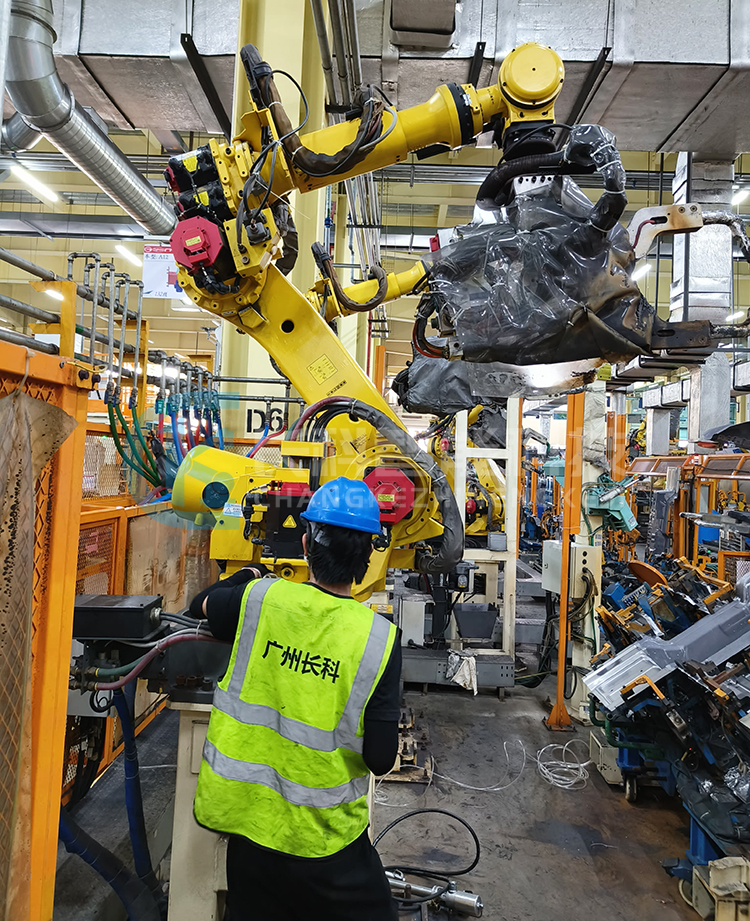 發那科機械臂R-2000iC 210F A05B-1333-B205保養 發那科機械臂R-2000iC 210F A05B-1333-B205保養