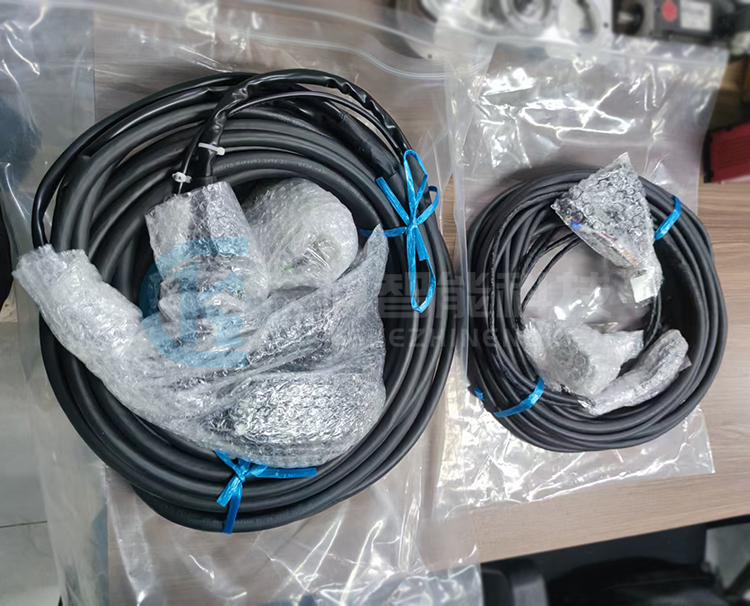 發(fā)那科線(xiàn)束A660-8015-T351 A660-8015-T927